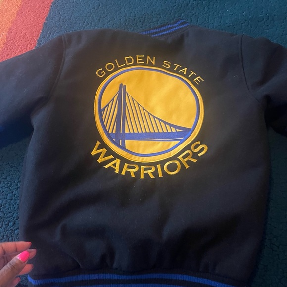 Medium Adidas jacket,mens Jordan sweatsuit,medium warriors jacket,shoes 6-8.5men - Picture 9 of 10